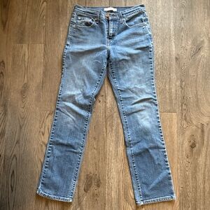 Levi's Women's Classic Straight Leg Blue Jeans